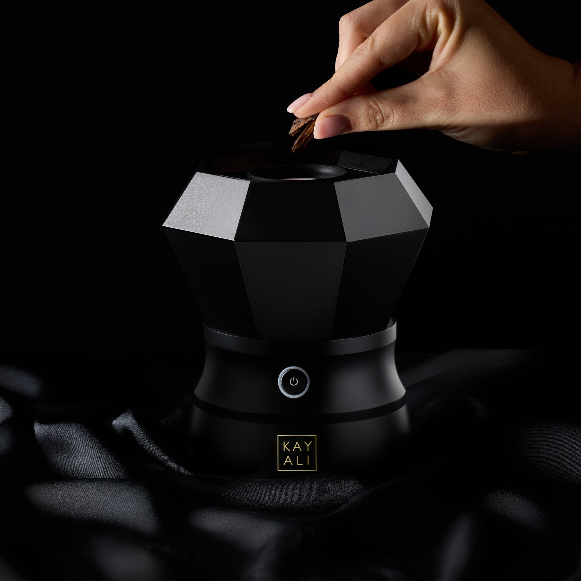 Oudgasm Diamond Bakhoor Burner - Image 4